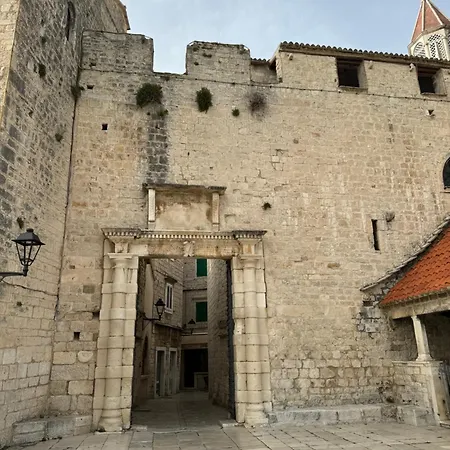 Apartment Markus Trogir
