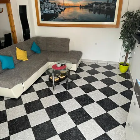Markus Apartment *